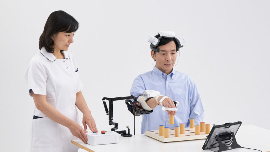 脳と手をつなぐBMIリハビリ最前線